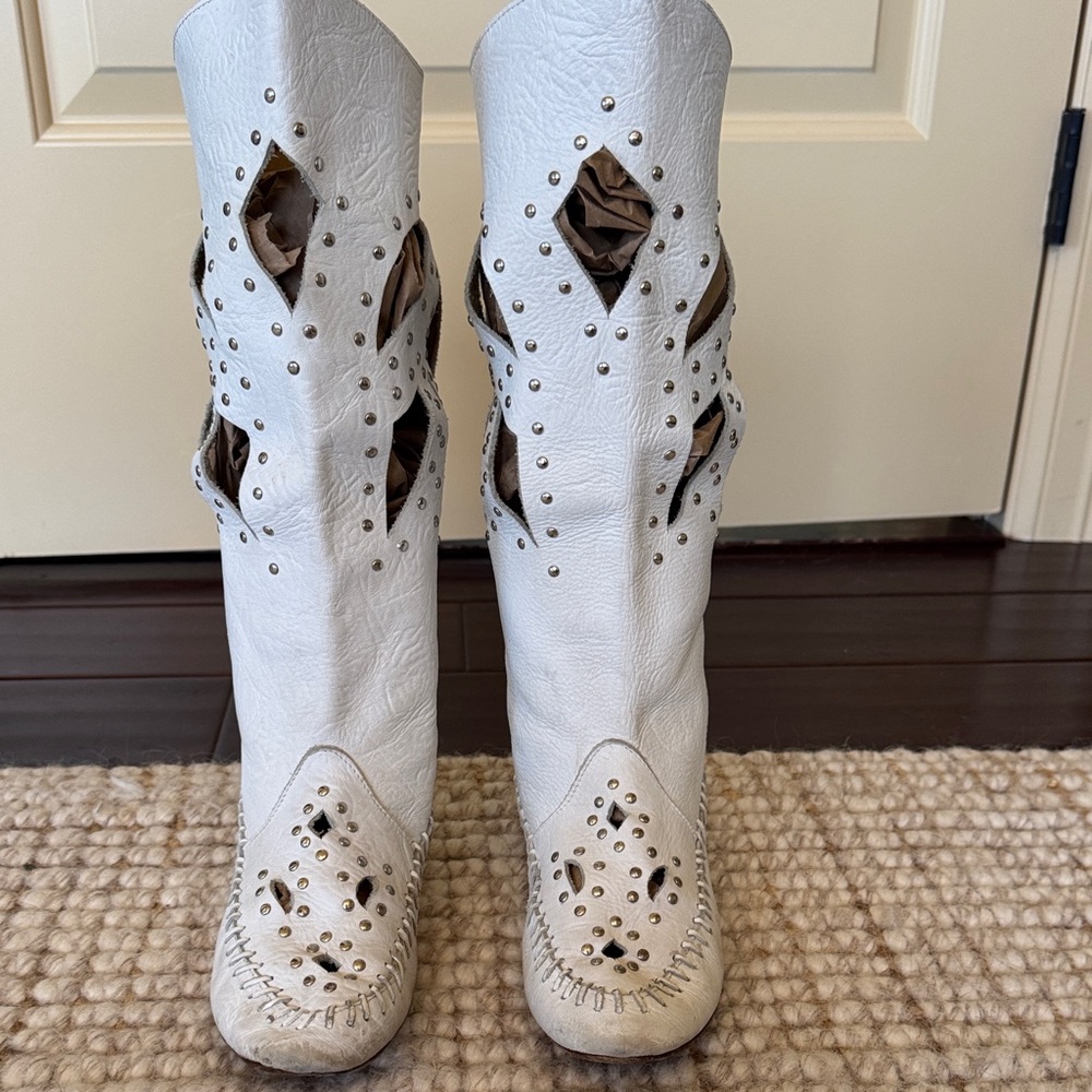 Animale St. Tropez Vintage White Studded Cut Out  Boots